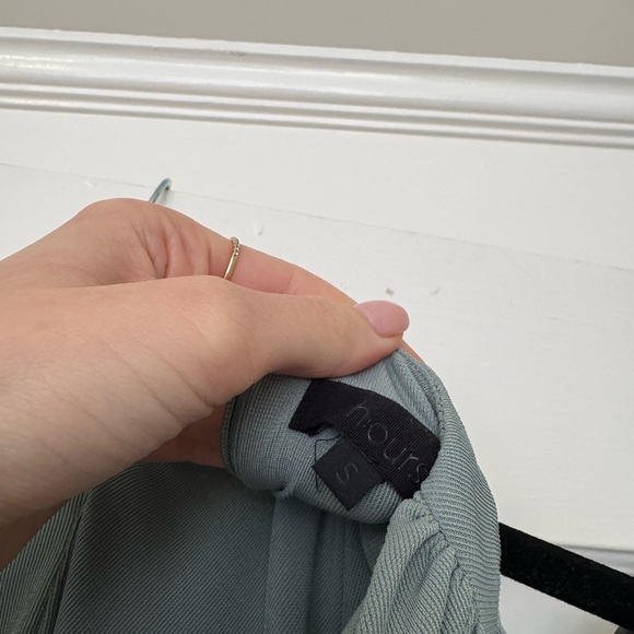 H:ours set - Picture 3 of 3